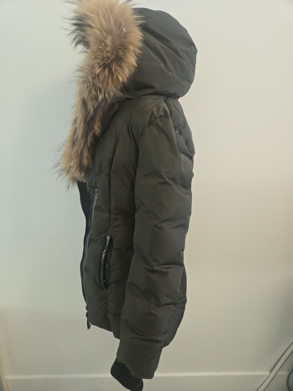 MACKAGE WOMEN ADALI ARMY FITTED DOWN COAT FUR HOOD SIZE S/P - Picture 6 of 16